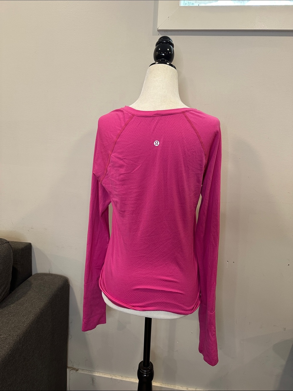 Lululemon Swiftly Tech Long-Sleeve Shirt 2.0 *Race Length - Picture 3 of 4